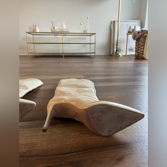 Schutz - White maryana boots - Picture 9 of 9